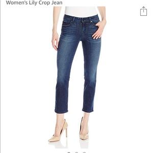 ⬇️$120 Level 99 Lily Crop Jean in Jamestown, Sz 28